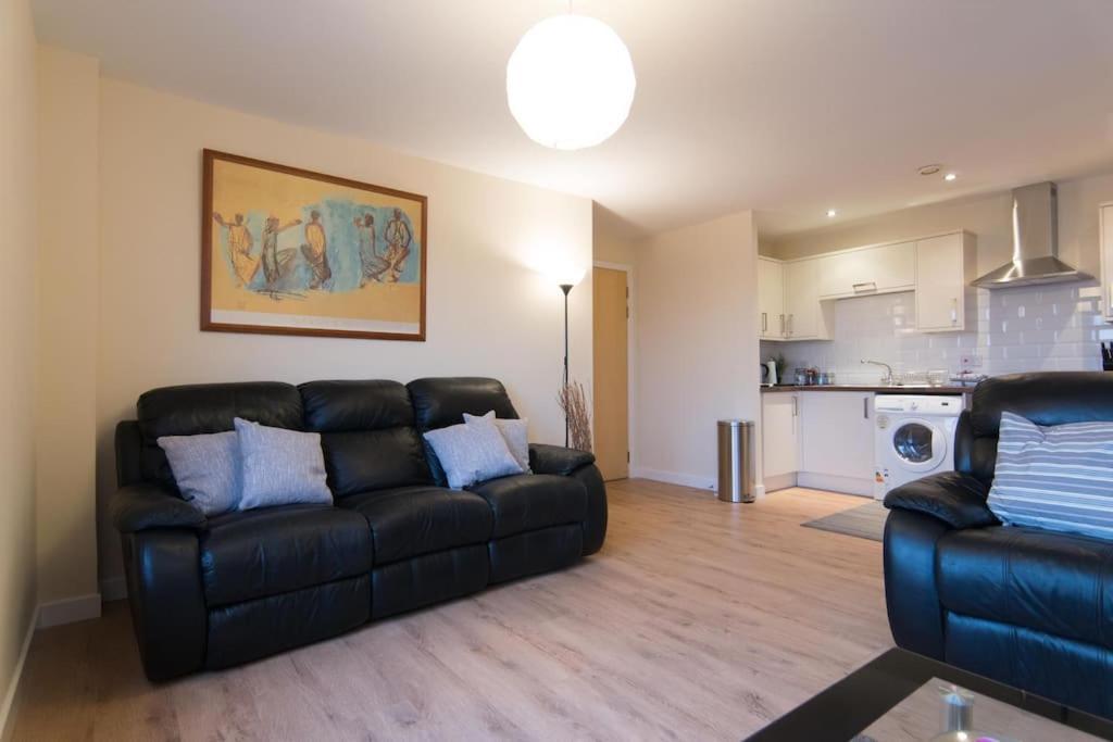 Executive 2 Bed 2 Bath - Free Parking Glasgow Exterior photo