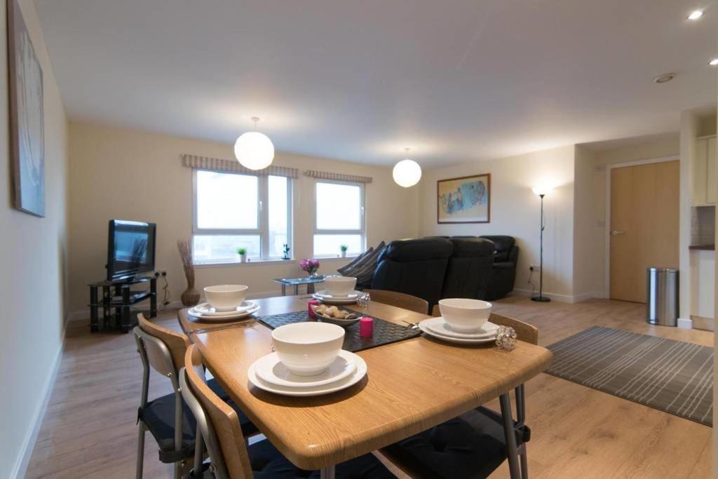Executive 2 Bed 2 Bath - Free Parking Glasgow Exterior photo