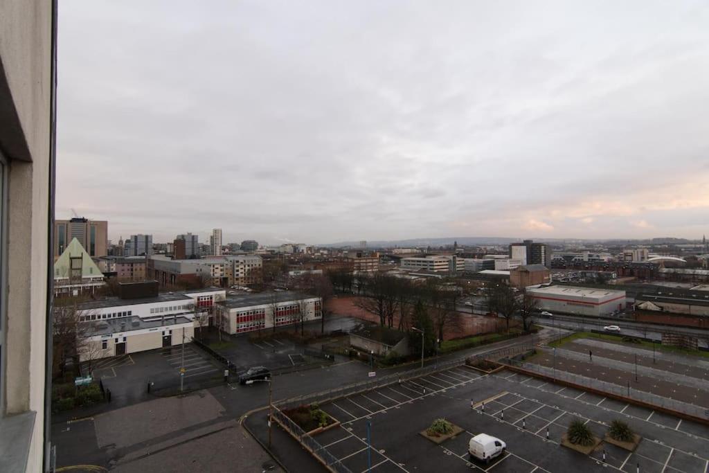 Executive 2 Bed 2 Bath - Free Parking Glasgow Exterior photo